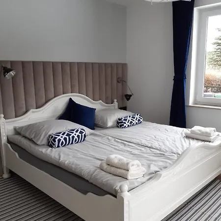Danuta- Wiselka, Direct At National Park, Big Garden, 4 Bedrooms, Private Sauna Ferienhaus