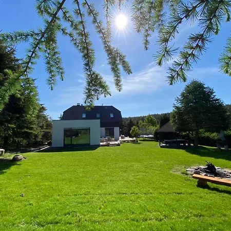Danuta- Wiselka, Direct At National Park, Big Garden, 4 Bedrooms, Private Sauna Ferienhaus