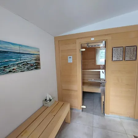 Danuta- Wiselka, Direct At National Park, Big Garden, 4 Bedrooms, Private Sauna * Wisełka