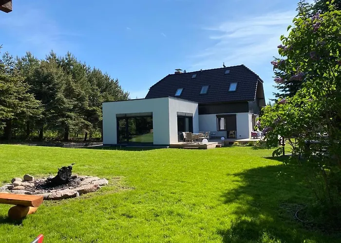 Ferienhaus Danuta- Wiselka, Direct At National Park, Big Garden, 4 Bedrooms, Private Sauna Wisełka